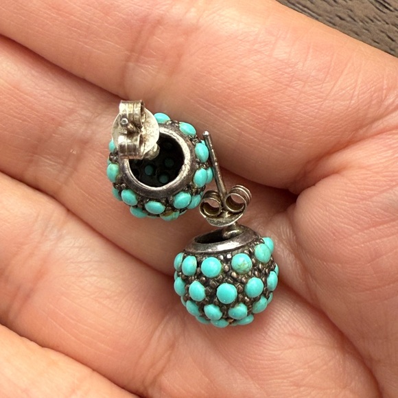 Natural turquoise solid sterling silver ball stud earrings - Picture 5 of 6